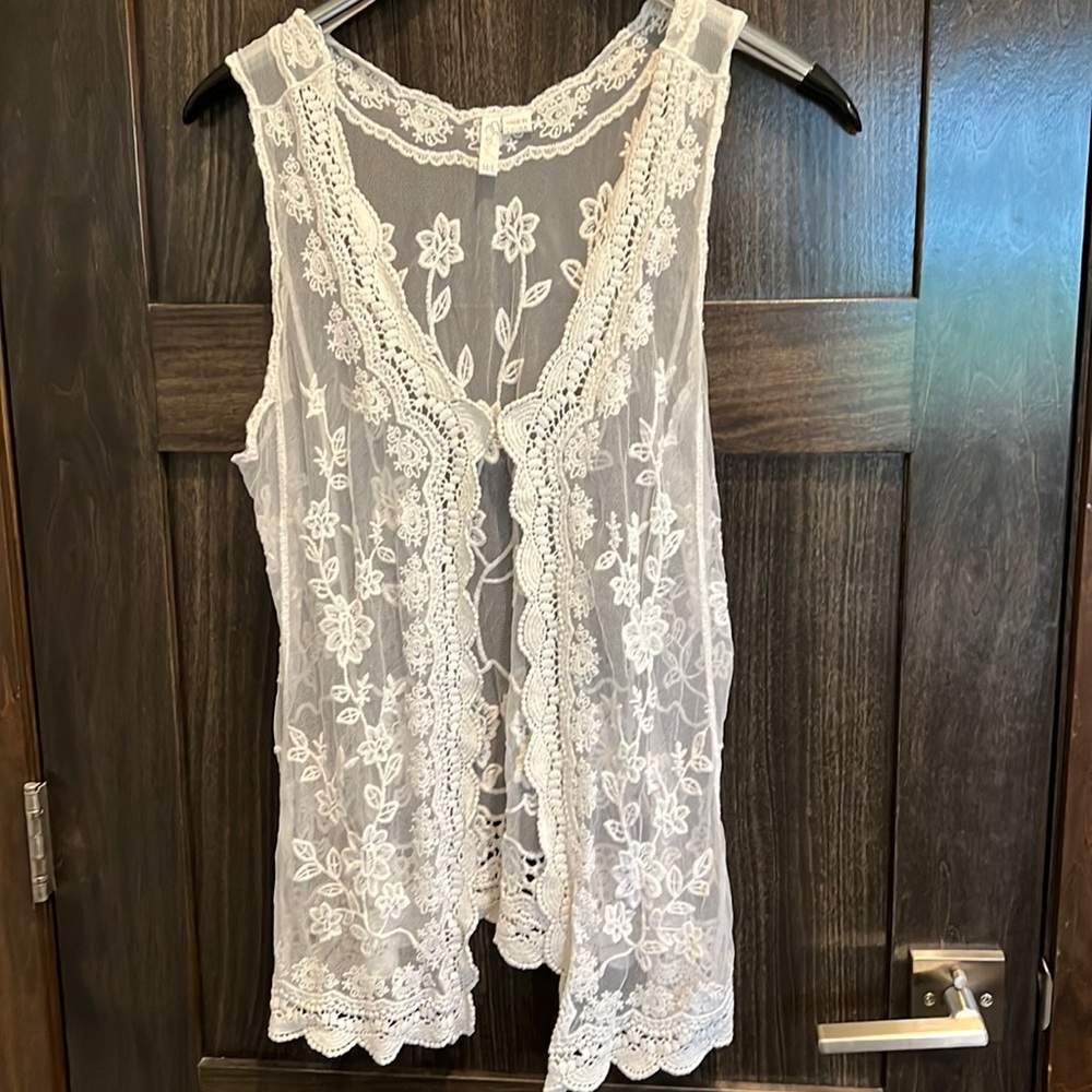 Lace vest